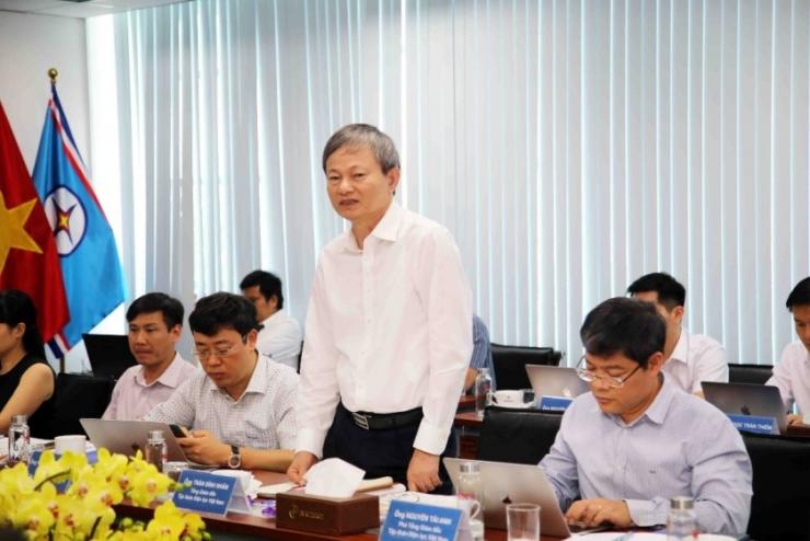 EVN’s President and CEO Tran Dinh Nhan and his high-level delegation visit nổ hũ 
